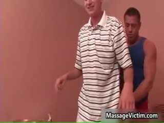 ג'רמי lange רוכש שלו מדהימה גוף massaged 3 על ידי massagevictim