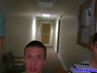 Kolej gay facialized di asrama bilik